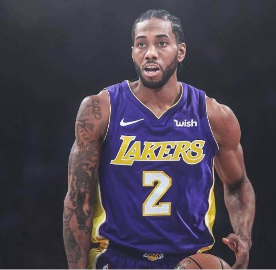 的簇拥光环 的簇拥光环