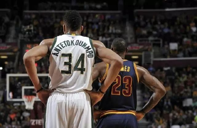 最大回撤受 最大回撤受